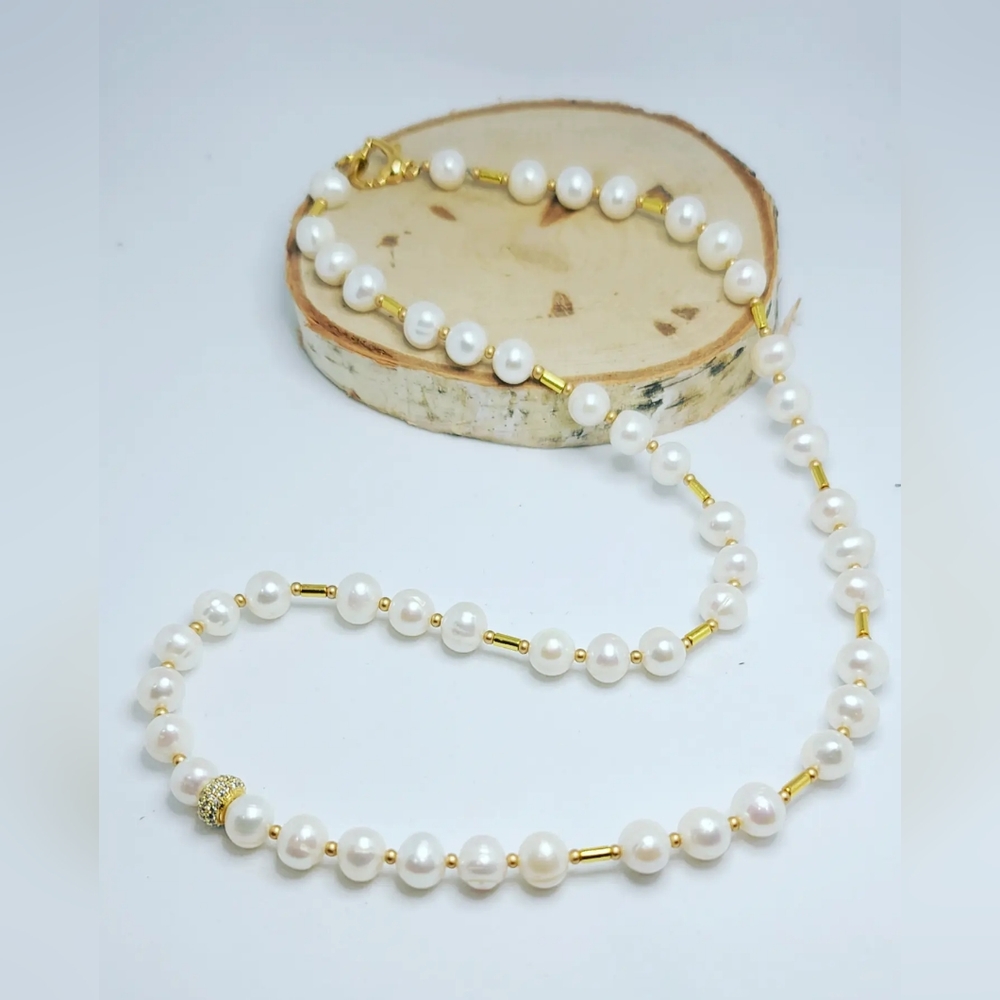 Freshwater Pearl Zirconia Gold Plated charm necklace
